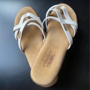 G. H. Bass & Co Women’s Sunjuns sz 7